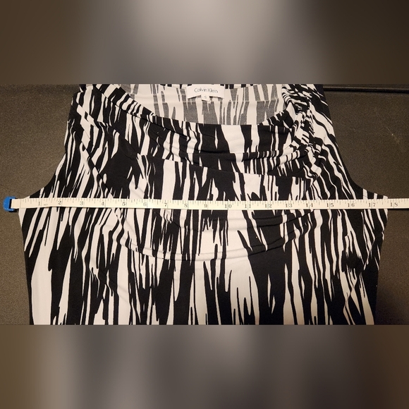 Calvin Klein Sleeveless Blouse - Picture 5 of 6